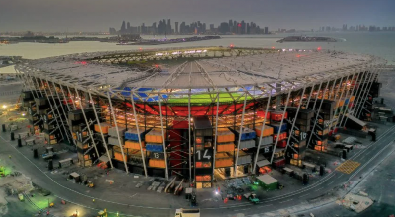 В Катаре построили сборно-разборный стадион